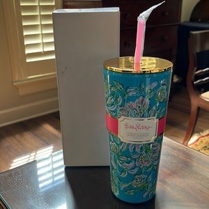 NIB LILLY PULITZER tumbler with straw (24 oz) in “chick magnet”